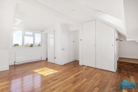 2 bedroom maisonette to rent, Chandos Road, London, N2