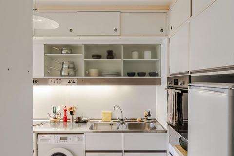 2 bedroom flat for sale, Defoe House, London