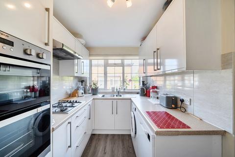2 bedroom maisonette for sale, Wildoaks Close, Northwood