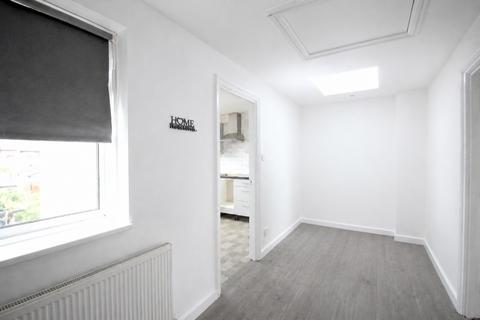 undefined, Launceston Gardens, Perivale, Greenford, Middlesex, UB6