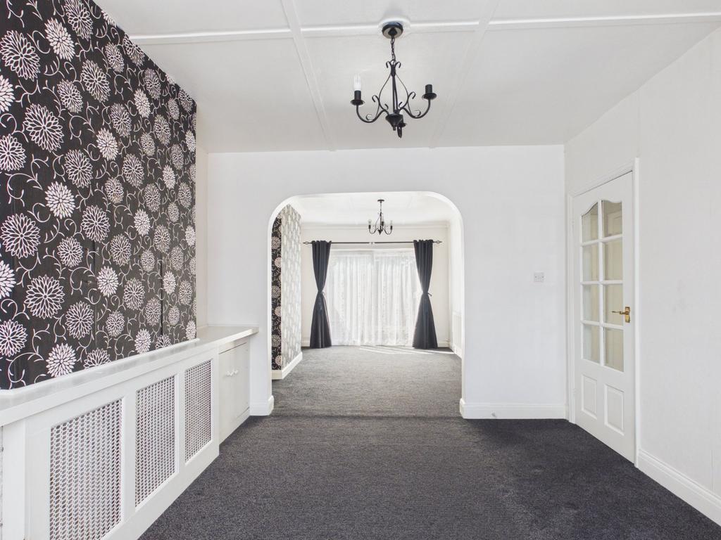 House in London, Lower Feltham, Feltham - View 4