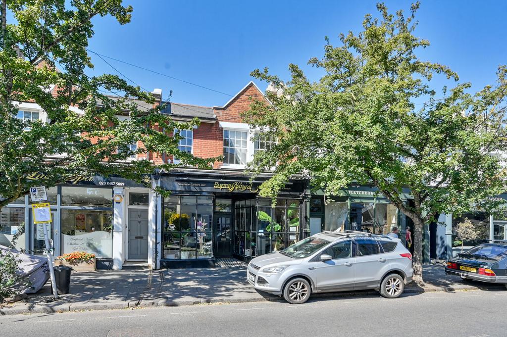 Apartment in London, Mortlake