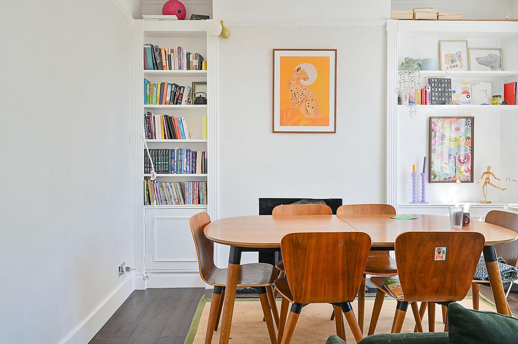 Apartment in London, Mortlake - View 3