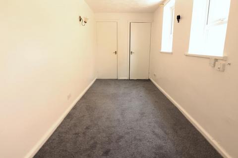 Studio to rent, The Acorns, 114-116 Old Bedford Road, Luton LU2