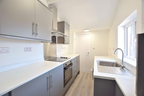 2 bedroom flat to rent, Kitchener Street, Gateshead, NE9