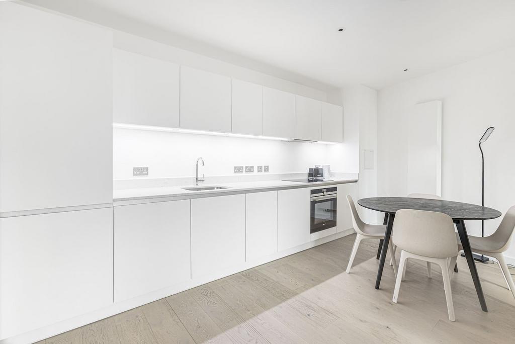 Apartment in London - More
