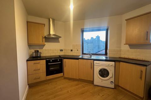 2 bedroom apartment to rent, 2 Common Road, HUDDERSFIELD