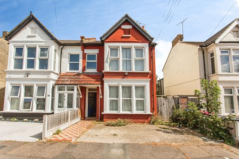 1 bedroom flat for sale, Honiton Road, Southend-on-Sea, Essex, SS1