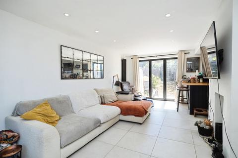 2 bedroom semi-detached house for sale, Whistler Road, Tonbridge
