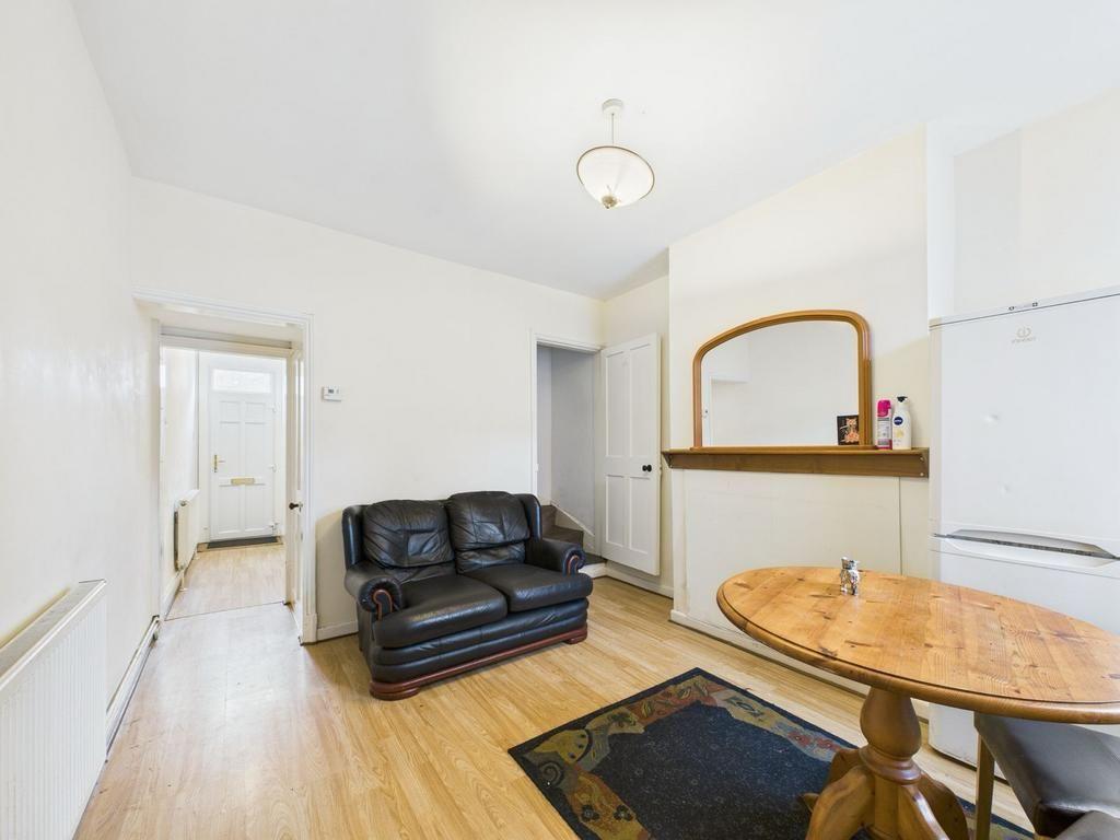 House in Leicester - View 2