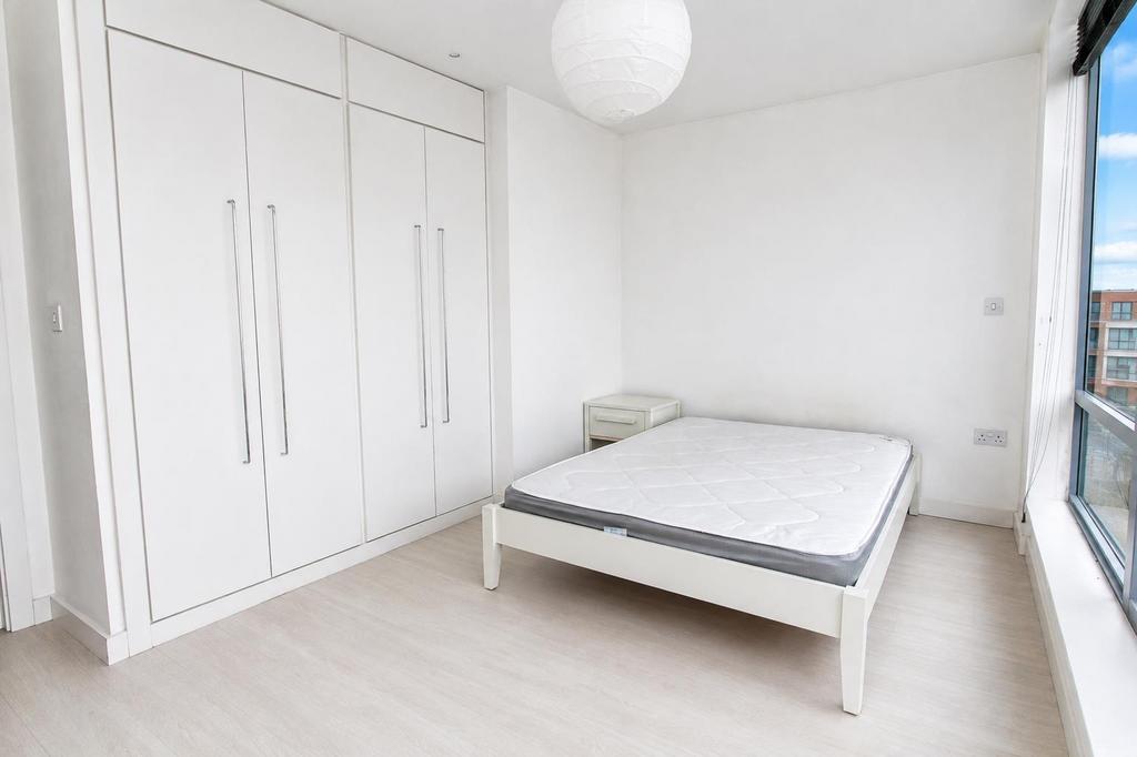 Apartment in Leeds, West Yorkshire - More
