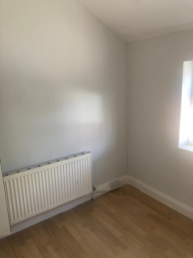 House in Salford - View 4