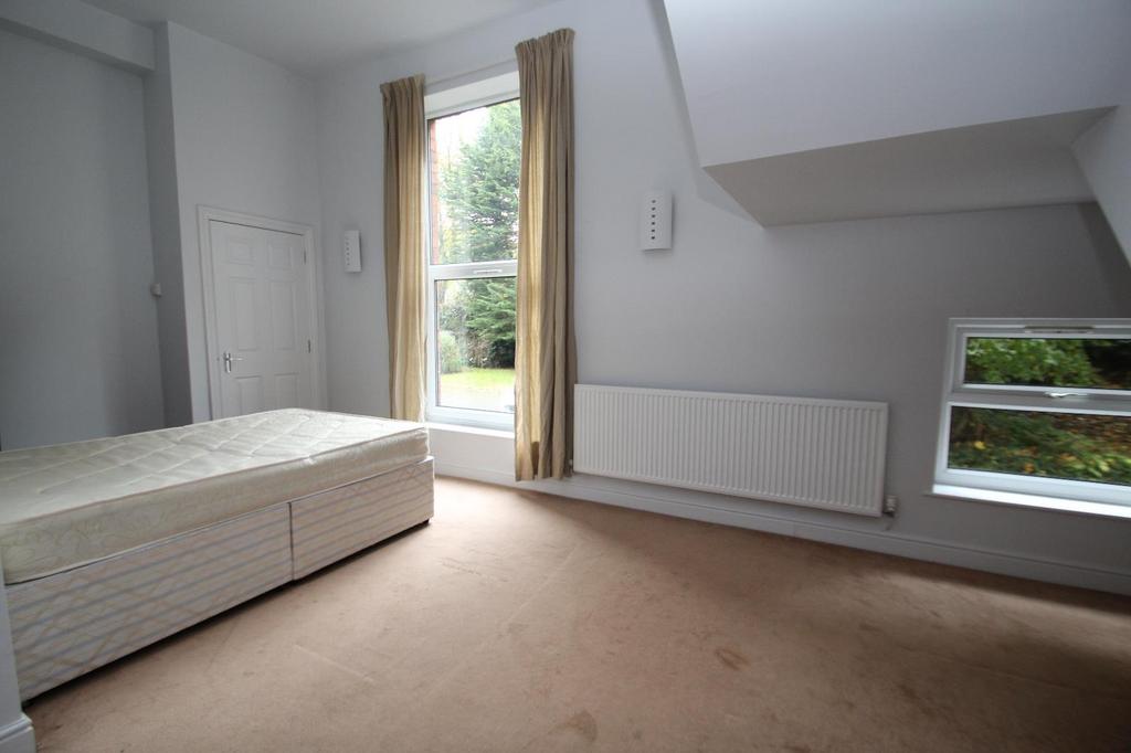 Apartment in West Yorkshire - View 4