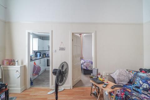 1 bedroom flat for sale, High Street, Frodsham WA6