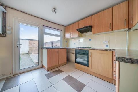 1 bedroom in a house share to rent, Masons Court, Aylesbury, HP19