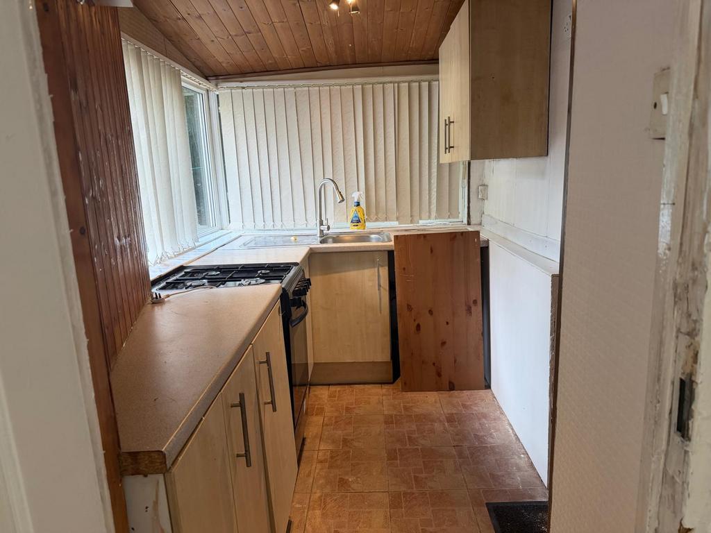 House in Manchester, Greater Manchester - More