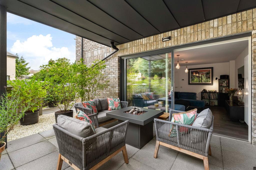 Apartment in Edinburgh - View 3