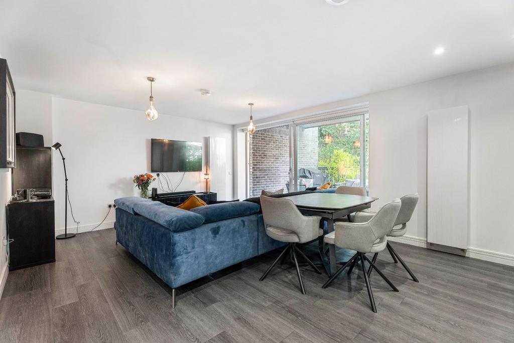 Apartment in Edinburgh - View 5