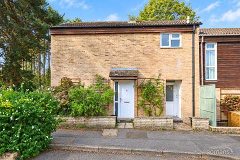 3 bedroom semi-detached house to rent, Pembroke, Bracknell, RG12