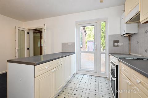 3 bedroom semi-detached house to rent, Pembroke, Bracknell, RG12