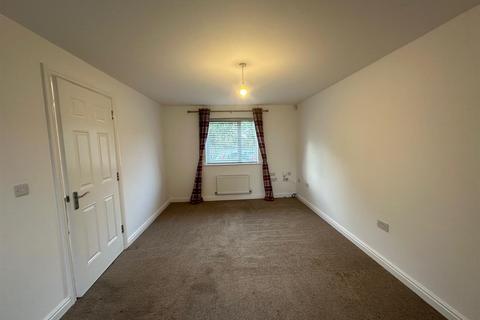 4 bedroom end of terrace house to rent, Charles Bennion Walk, Leicester