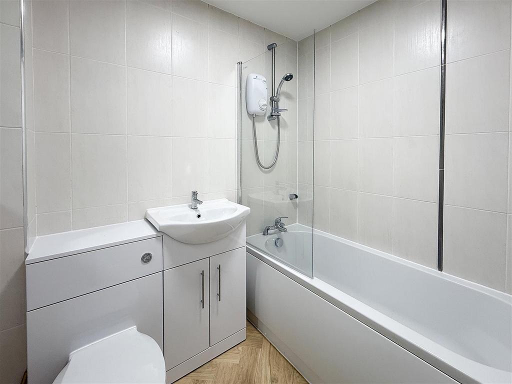 Apartment in Nottingham - View 5