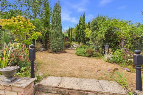 3 bedroom detached bungalow for sale, Rembrandt Gardens, Bury St. Edmunds IP33