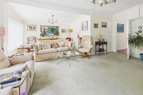 3 bedroom detached bungalow for sale, Rembrandt Gardens, Bury St. Edmunds IP33