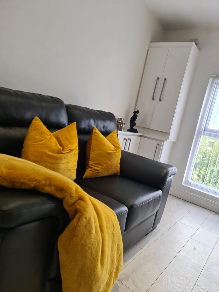 Apartment in Wavertree - View 4