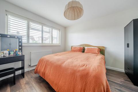 2 bedroom end of terrace house for sale, Monkton Road, Welling