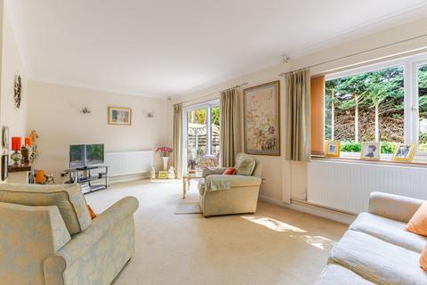 4 bedroom detached house for sale, South Cottage Drive, Chorleywood, Rickmansworth, Hertfordshire, WD3