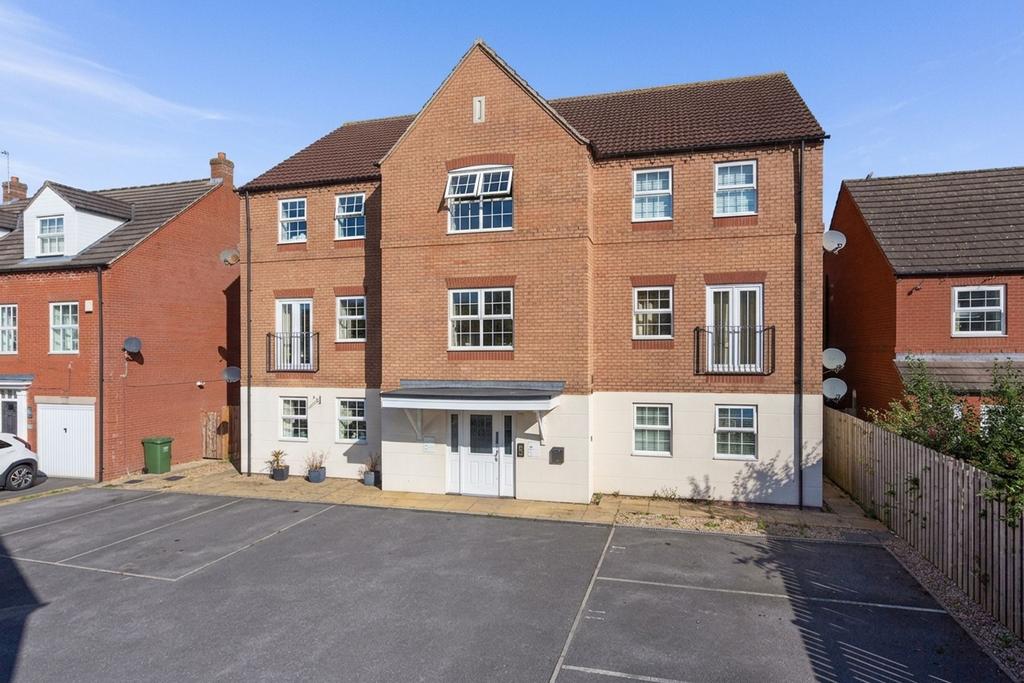 Apartment in York - View 2