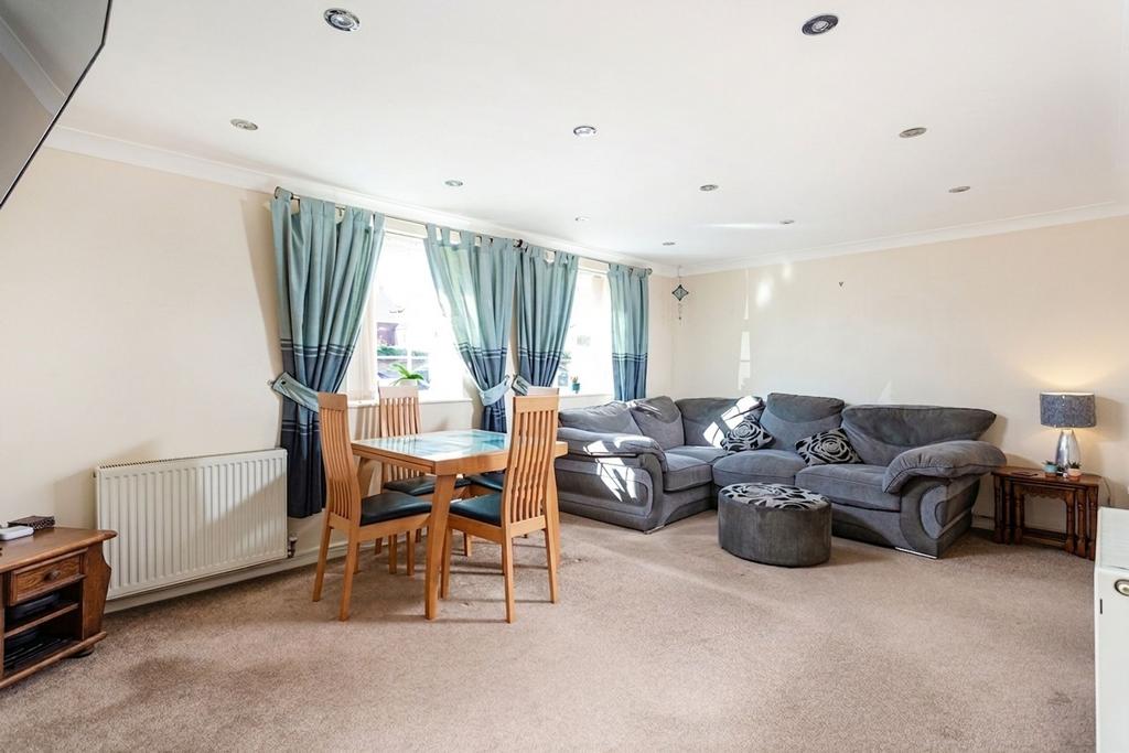 Apartment in York - View 4