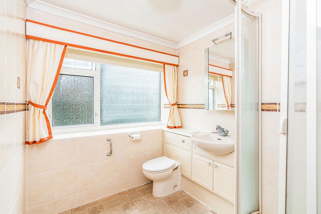 Apartment in Southampton - View 5