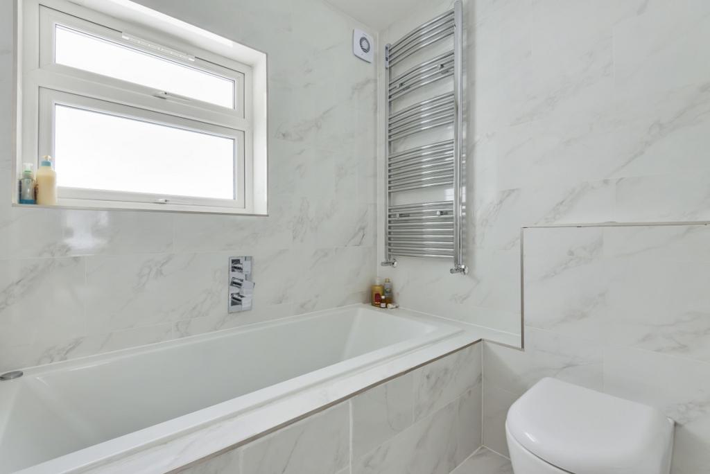 House in London - View 5