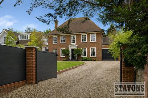 Barnet Road, Arkley, Hertfordshire, EN5