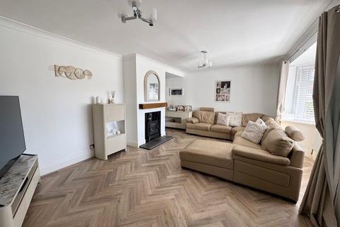 5 bedroom end of terrace house for sale, Bampton Road, Woodhouse Park, Manchester, M22