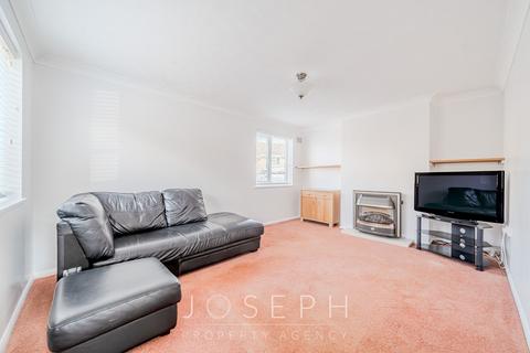 3 bedroom semi-detached house for sale, Newark Close, Ipswich, IP2