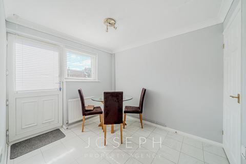 3 bedroom semi-detached house for sale, Newark Close, Ipswich, IP2