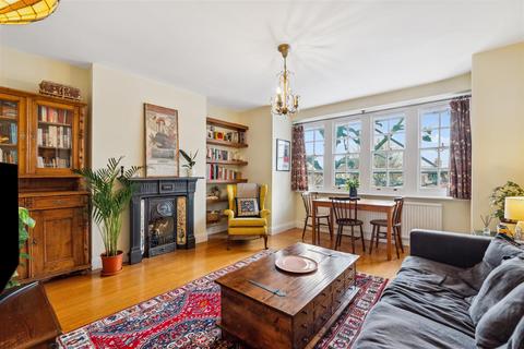 1 bedroom flat for sale, Woodstock Road, London, W4