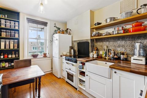 1 bedroom flat for sale, Woodstock Road, London, W4