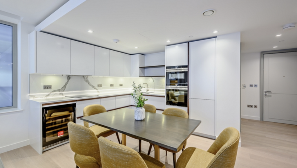 Apartment in London - View 2