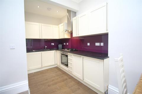 2 bedroom apartment to rent, Old Dover Road, Canterbury CT1