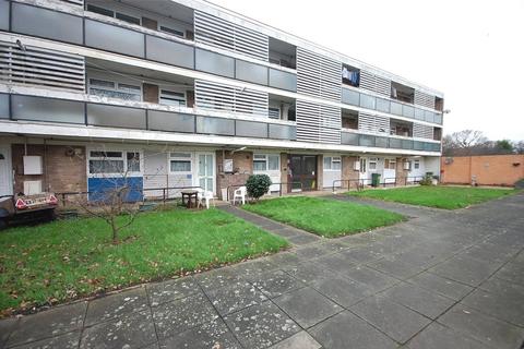 1 bedroom apartment for sale, Chatterford End, Basildon, Essex, SS14
