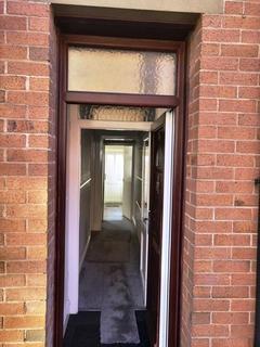 2 bedroom terraced house to rent, Parkinson Street, Haslingden BB4