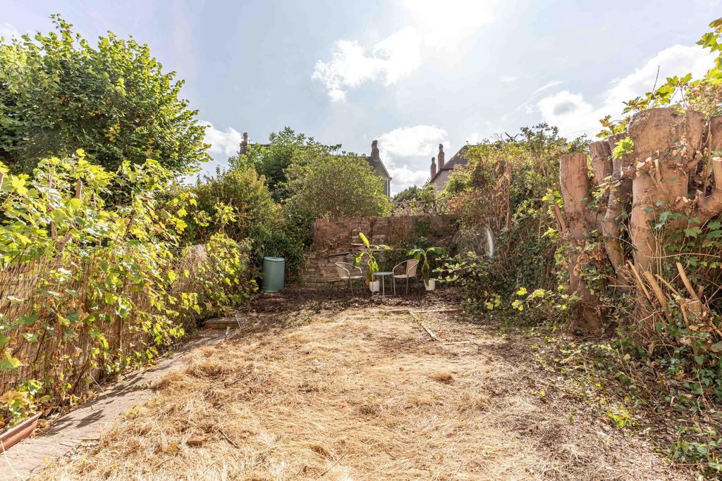 Apartment in Bristol - View 3