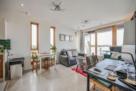 1 bedroom flat to rent, Fortius House, Leyton, Leyton, London, E10