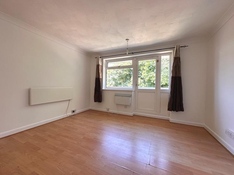 Apartment in Southampton - View 4