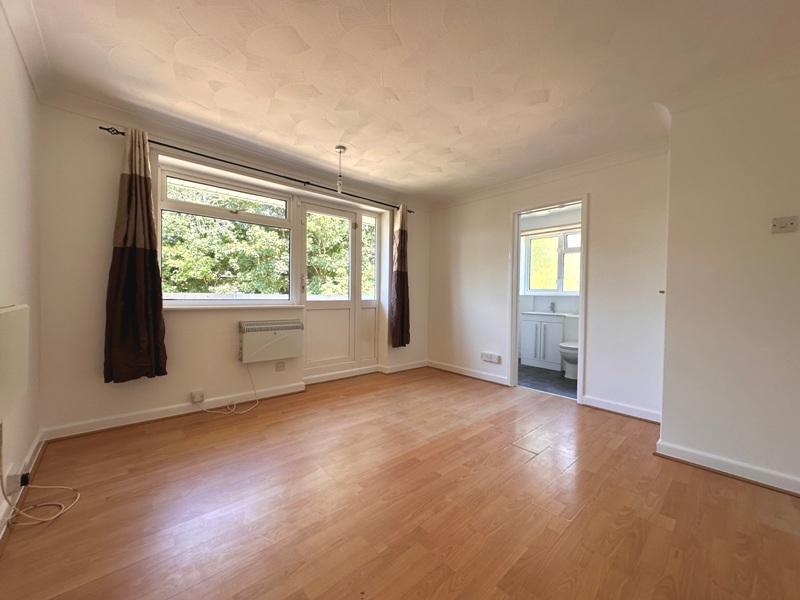 Apartment in Southampton - View 5