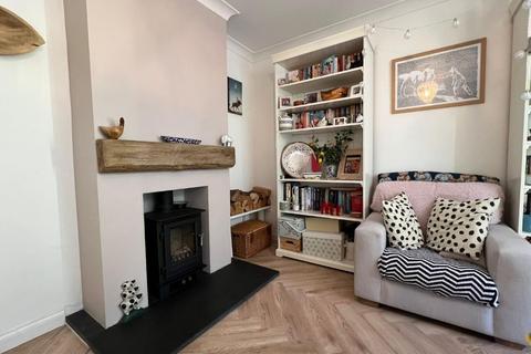 2 bedroom semi-detached house for sale, 15 Elm Close, Haverhill, Suffolk CB9 9HY